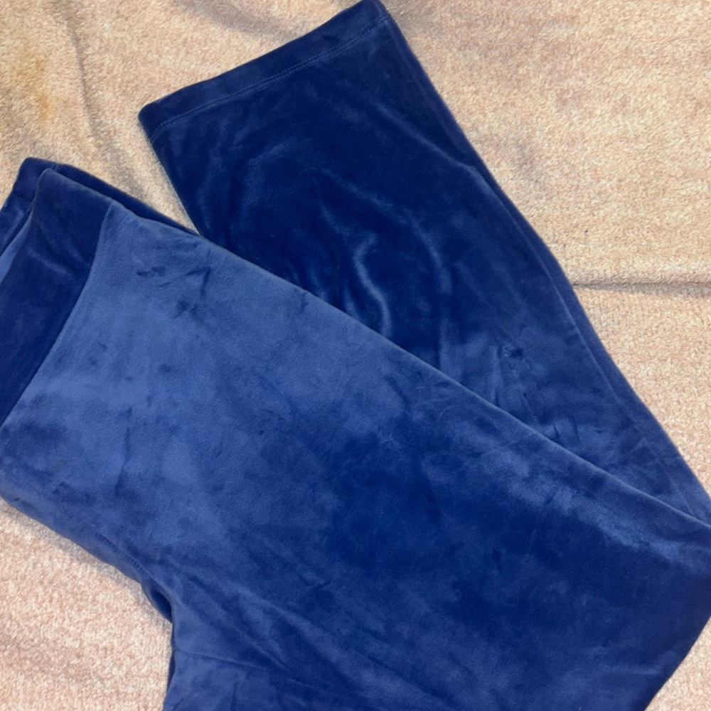 Juicy couture pants with embellished back velvet
